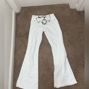 Paris blues low cut jeans.